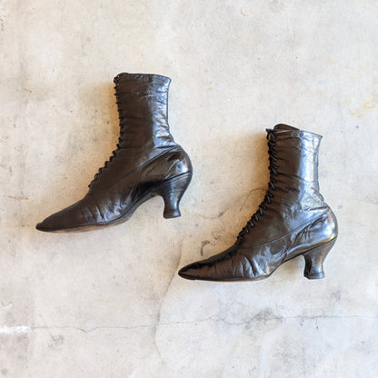 1910s-1920s Lace Up Boots | 7.5-8 US