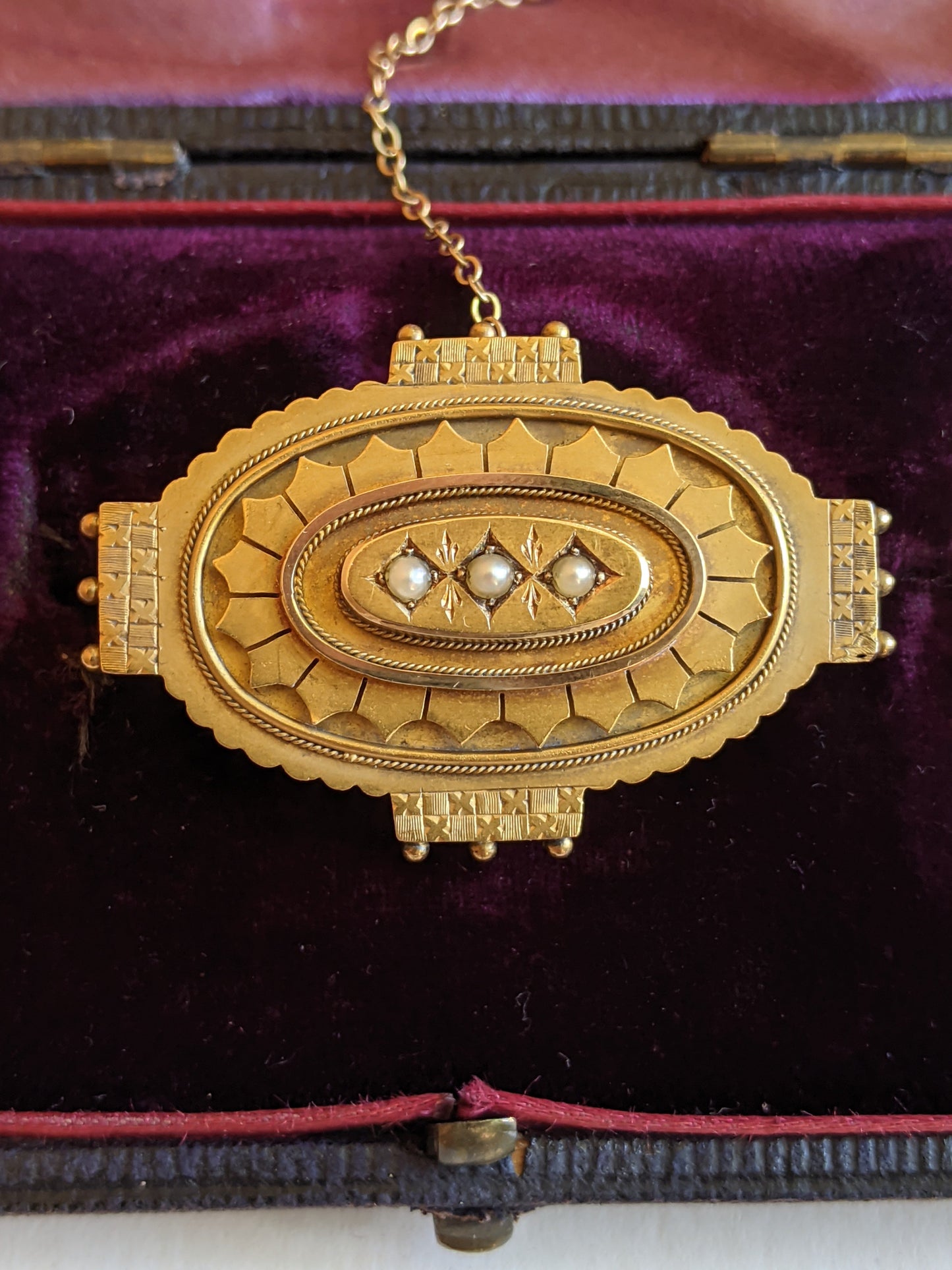 1870s-1880s 14k Gold Demi Parure