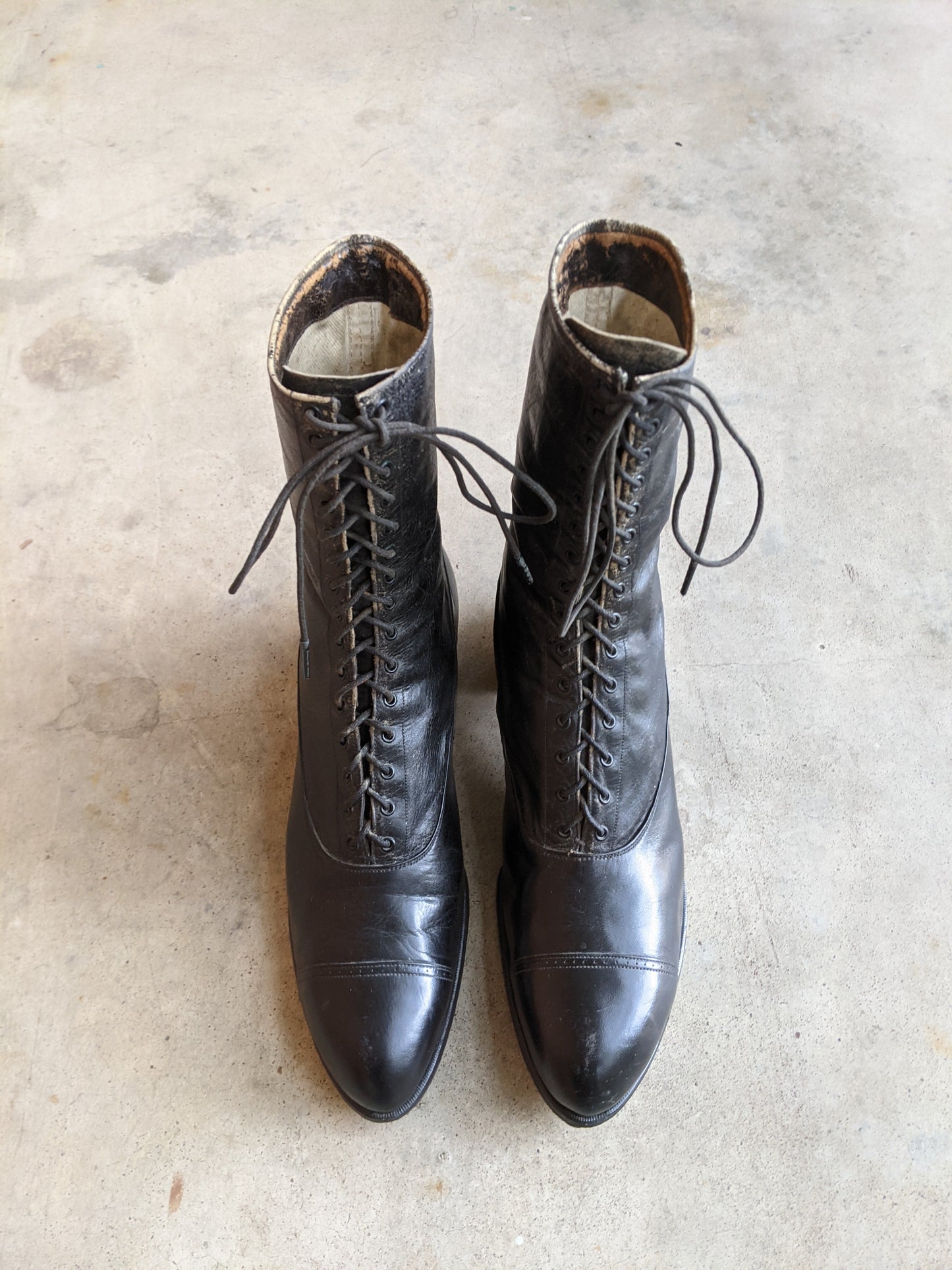 1910s Black Lace Up Boots | Approx Sz 8
