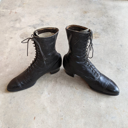 1910s Black Lace Up Boots | Approx Sz 8
