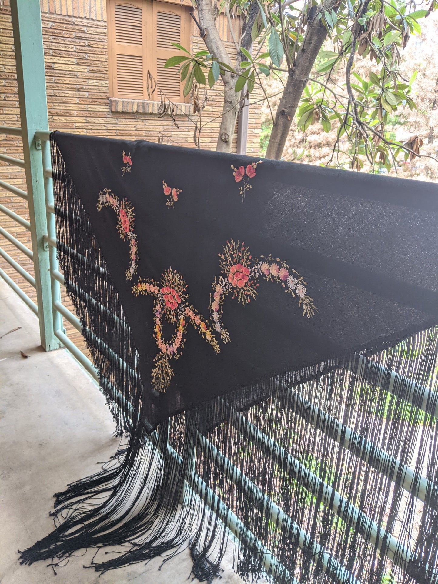 Early Vintage Embroidered Piano Shawl