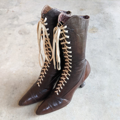 1910s-1920s Brown Lace Up Boots | Approx Sz 7