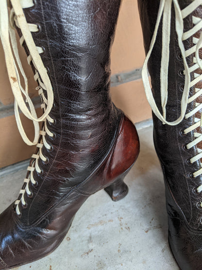 1910s-1920s Brown Lace Up Boots | Approx Sz 7