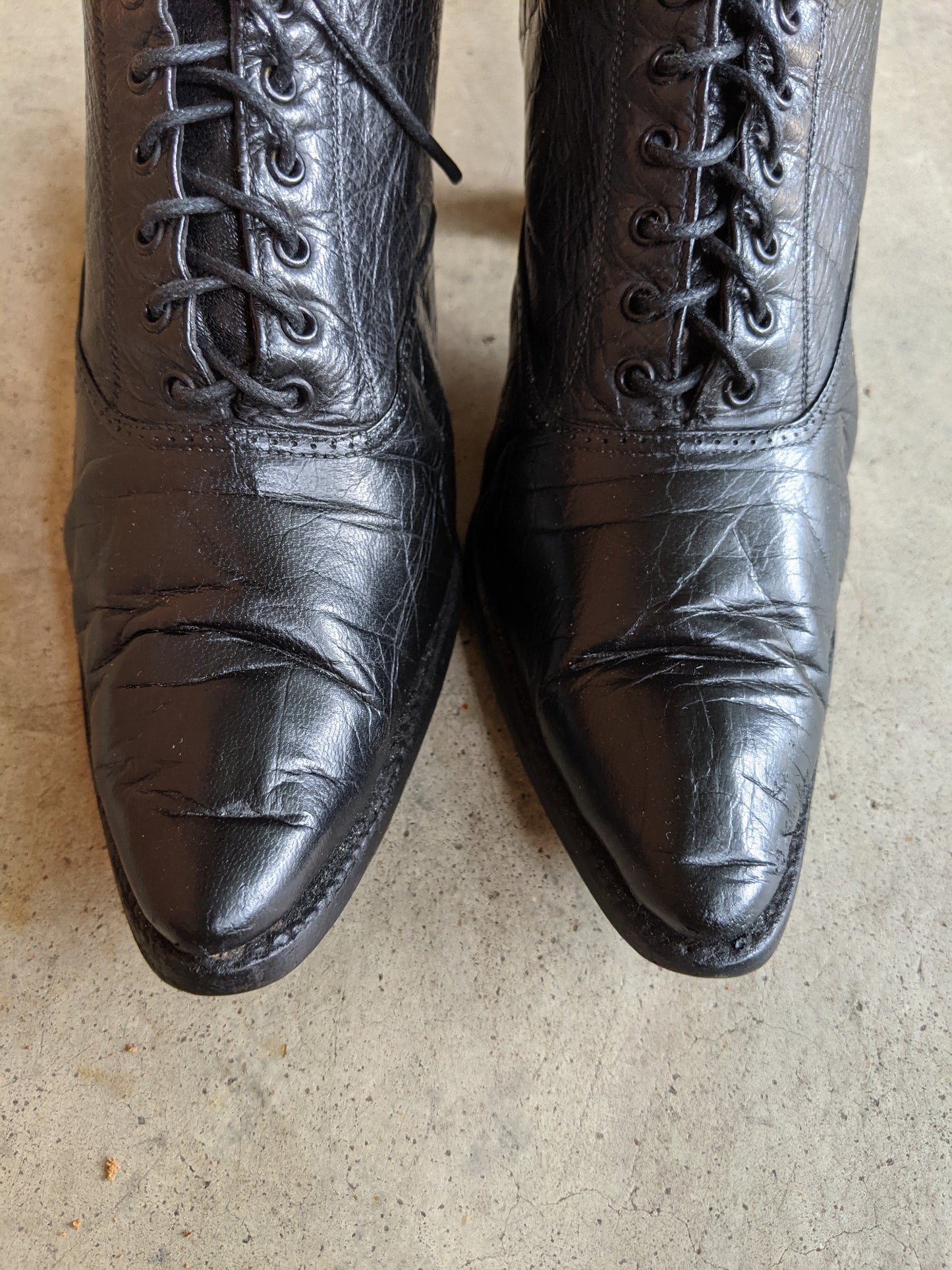 1910s-1920s Black Lace Up Boots | Approx Sz 5-6
