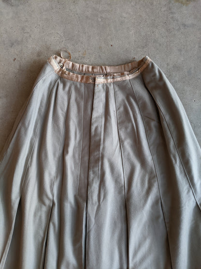 1905-1906 Grey Wool Ensemble | Study + Display