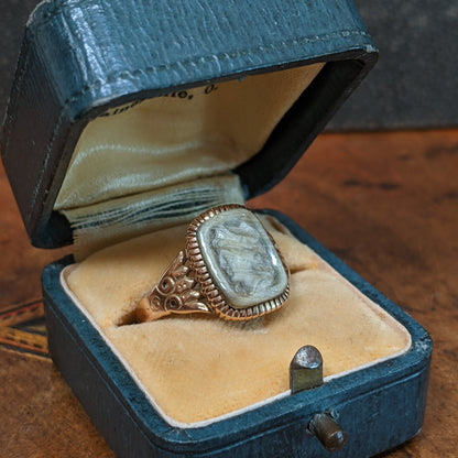 1890s 10k Gold Labradorite Cameo Ring