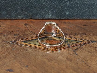 1890s 10k Gold Labradorite Cameo Ring