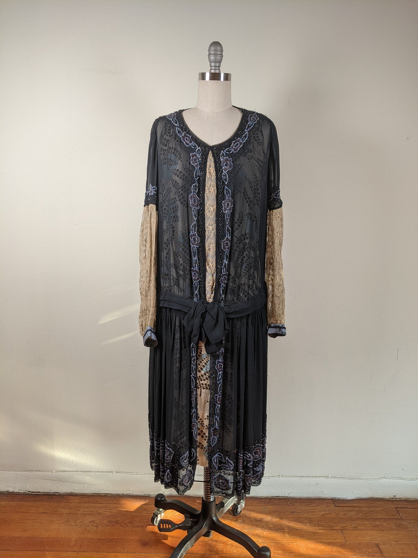 RESERVED | 1920s Beaded Dress