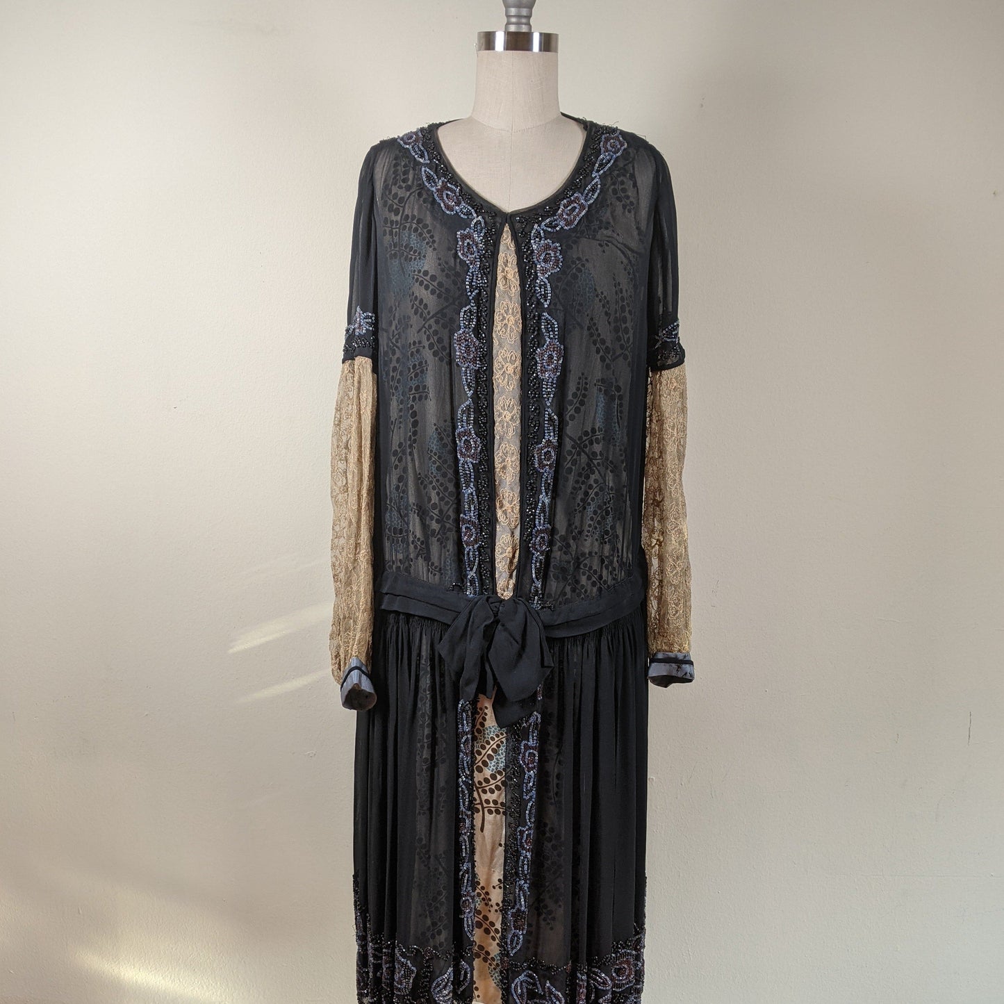 RESERVED | 1920s Beaded Dress