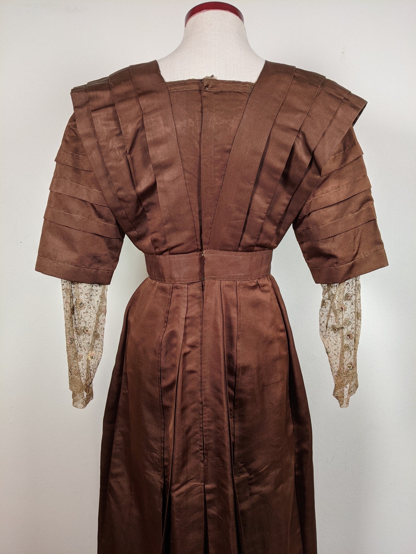 1908-1909 Red Ochre Silk Dress