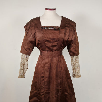 1908-1909 Red Ochre Silk Dress