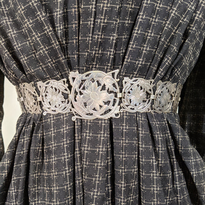 1900s EPNS Flower Belt | 26"
