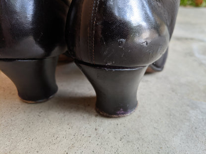 1900s Side Lacing Boots | Approx Sz 7.5-8