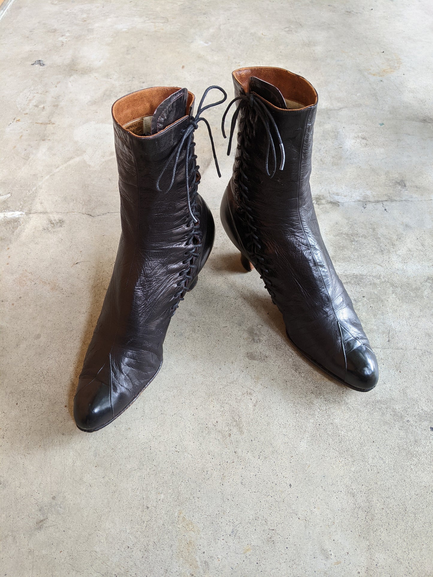1900s Side Lacing Boots | Approx Sz 7.5-8