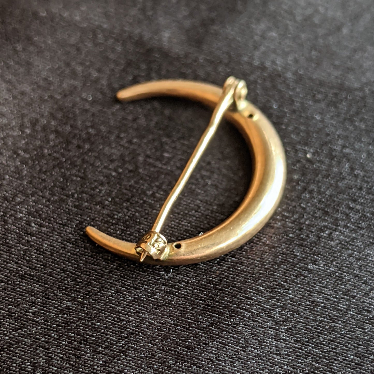 1900s 10k Gold Repousse Moon Brooch