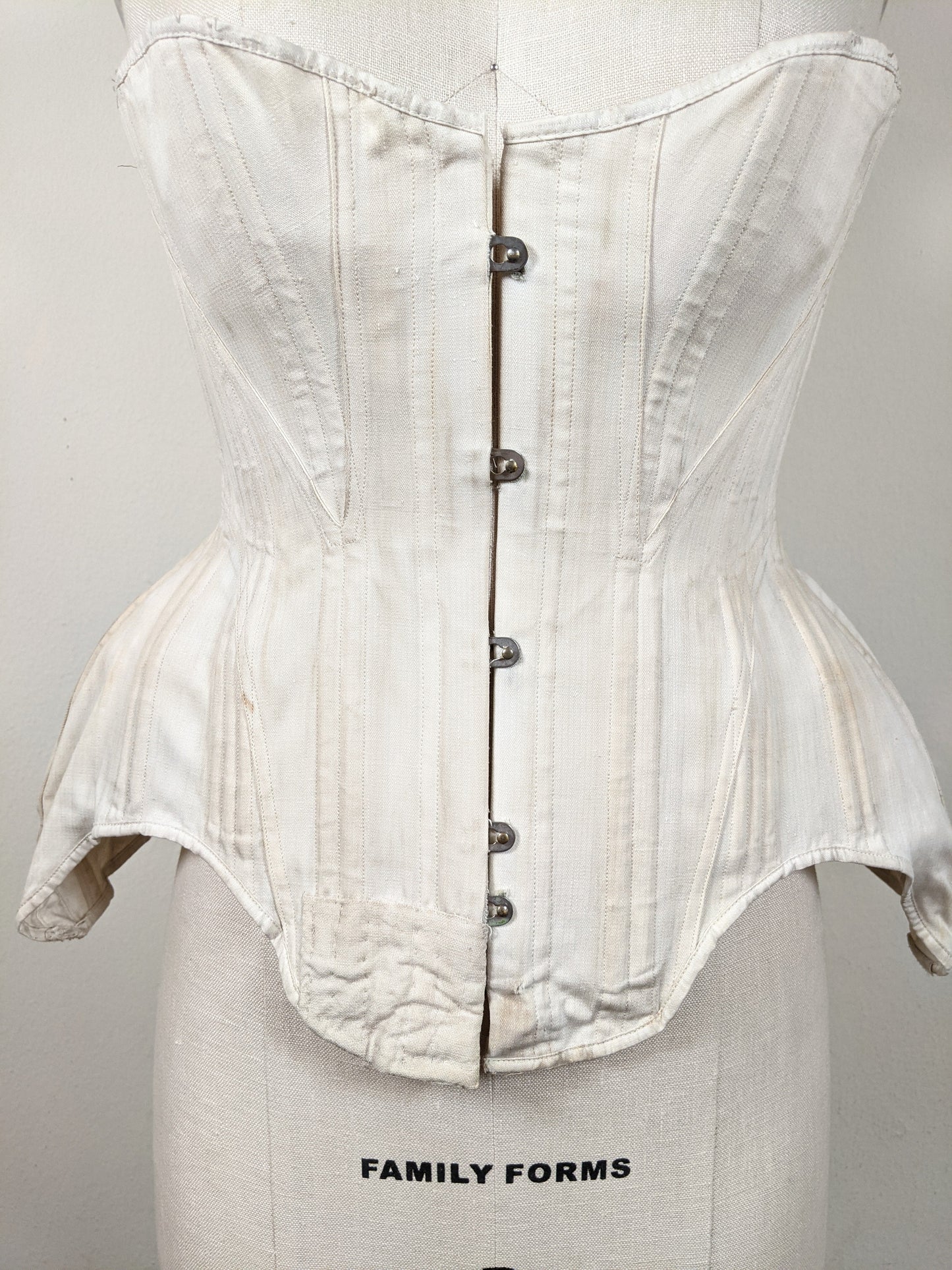 1900s R&G Tapering Waist Corset | 23"