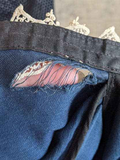 1902-1903 Blue Velveteen Shirt-Waist