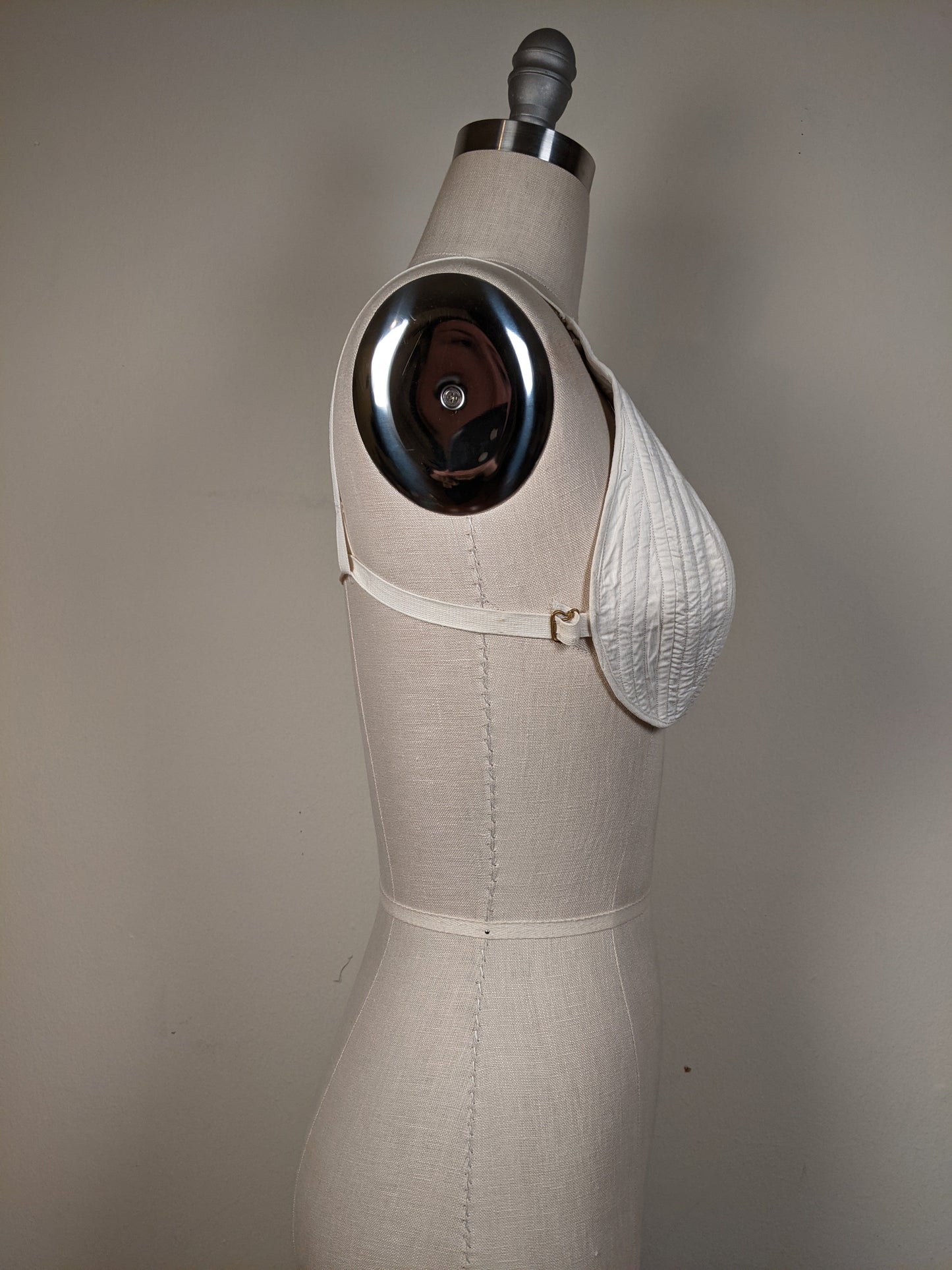 1900s Early Brassiere or Bust Form