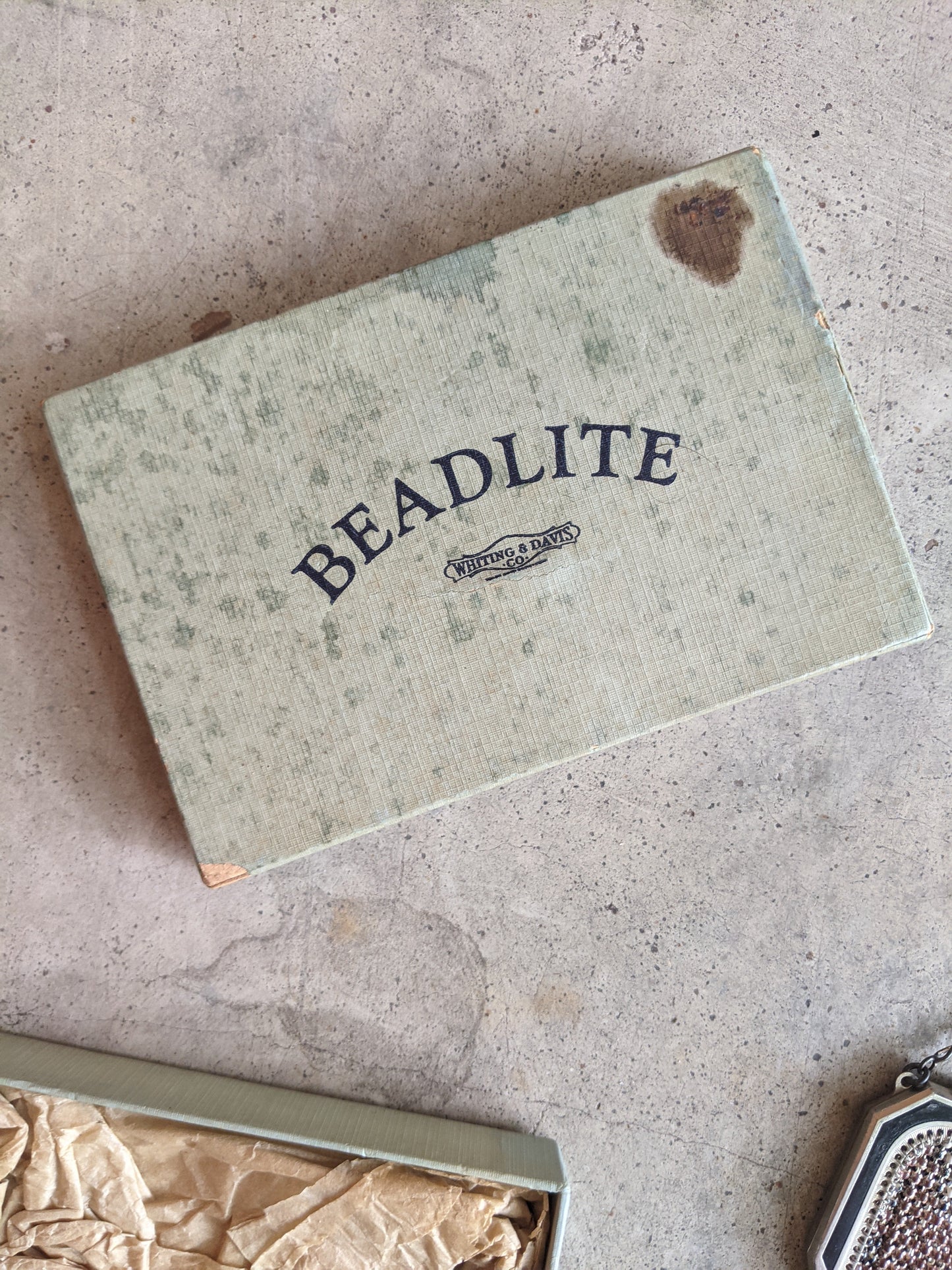 c. 1930 Whiting & Davis Beadlite Purse in Original Box