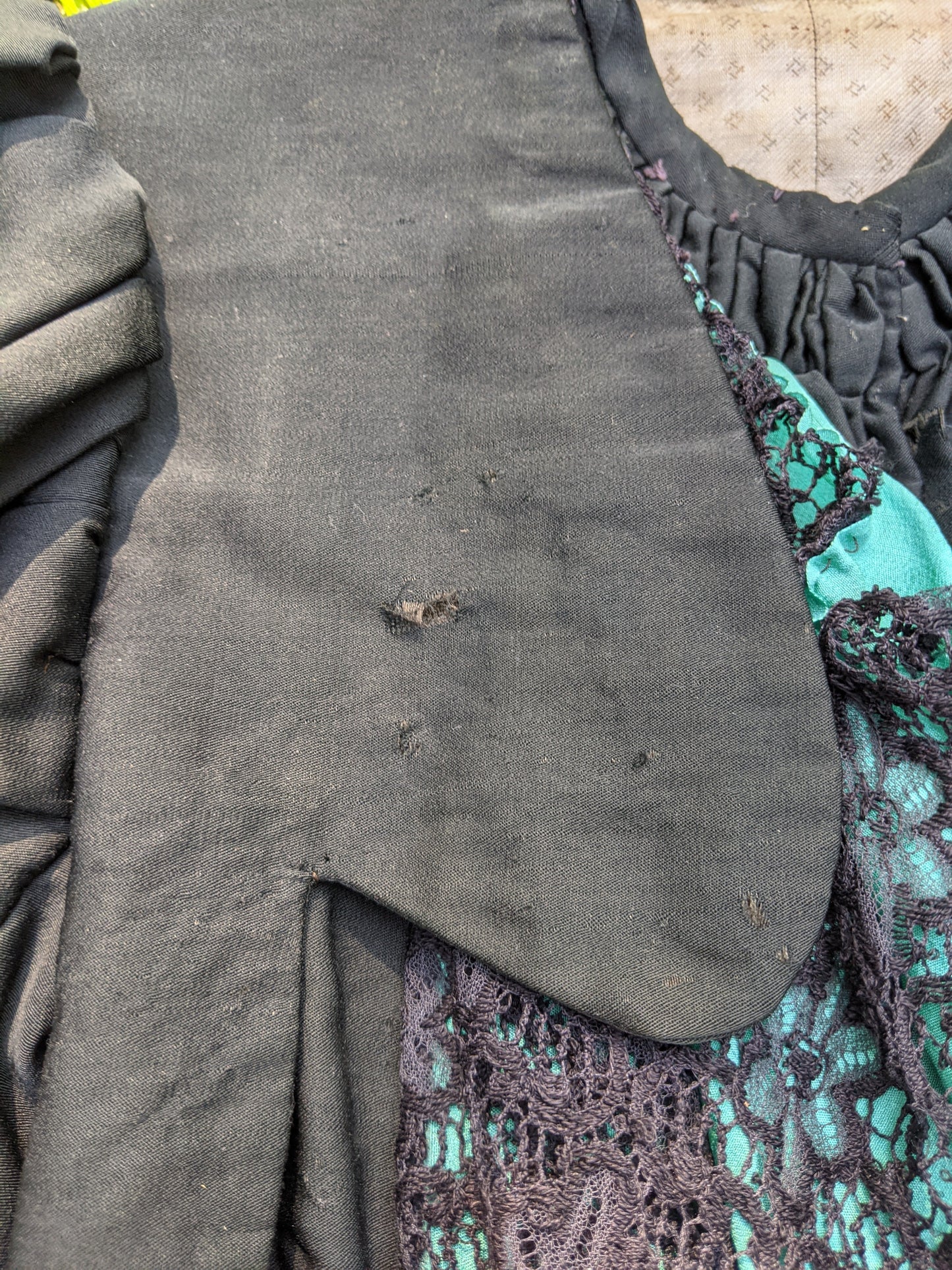 1890s Green + Black Gigot Sleeve Bodice