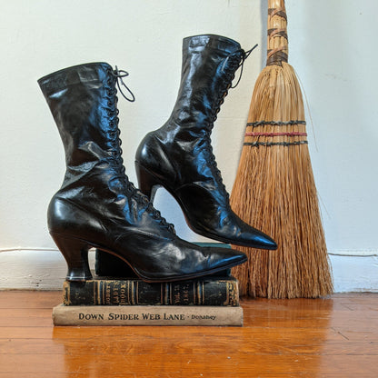 1910s-1920s Black Lace Up Boots | Approx Sz 7.5-8