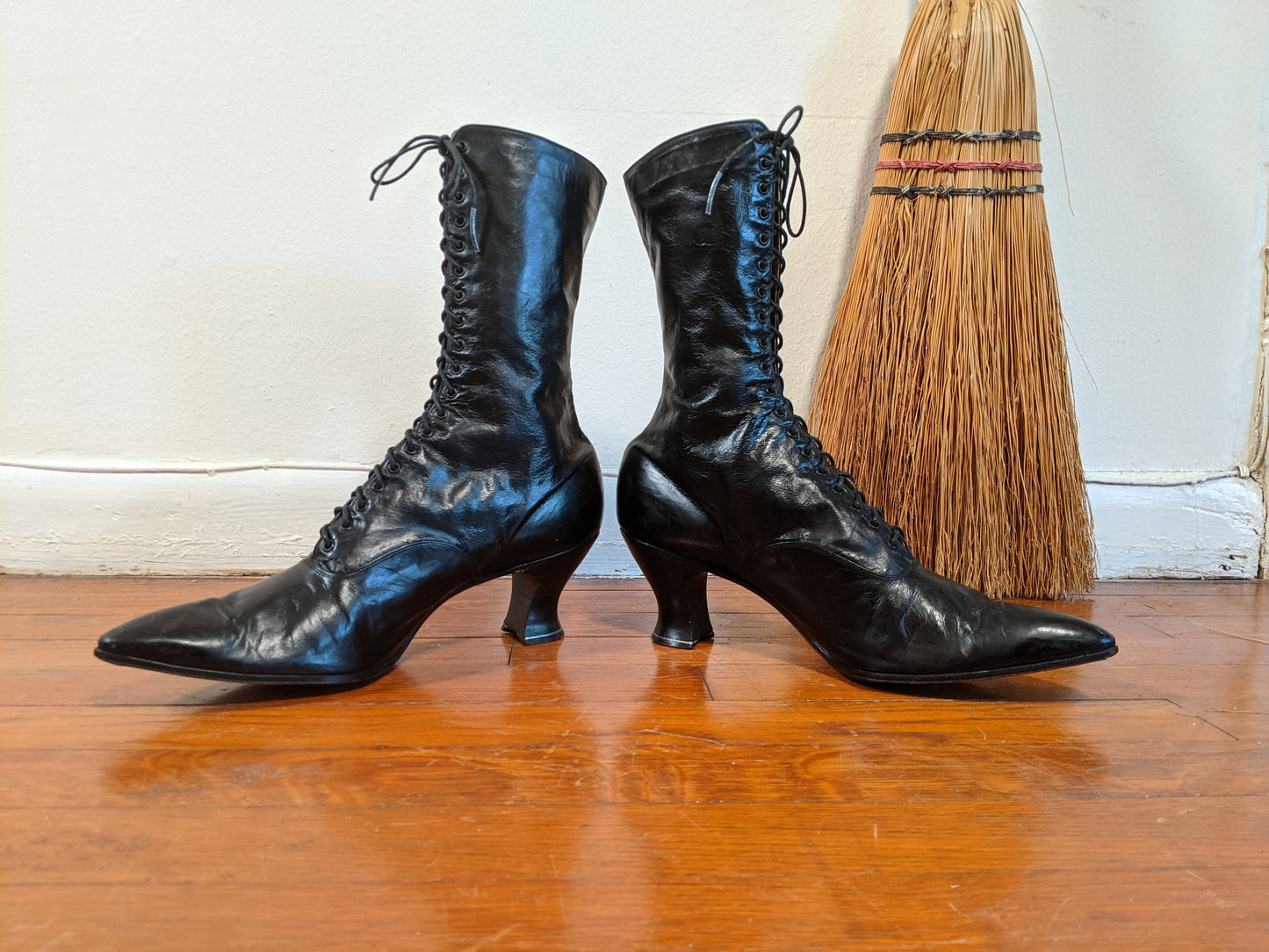 1910s-1920s Black Lace Up Boots | Approx Sz 7.5-8