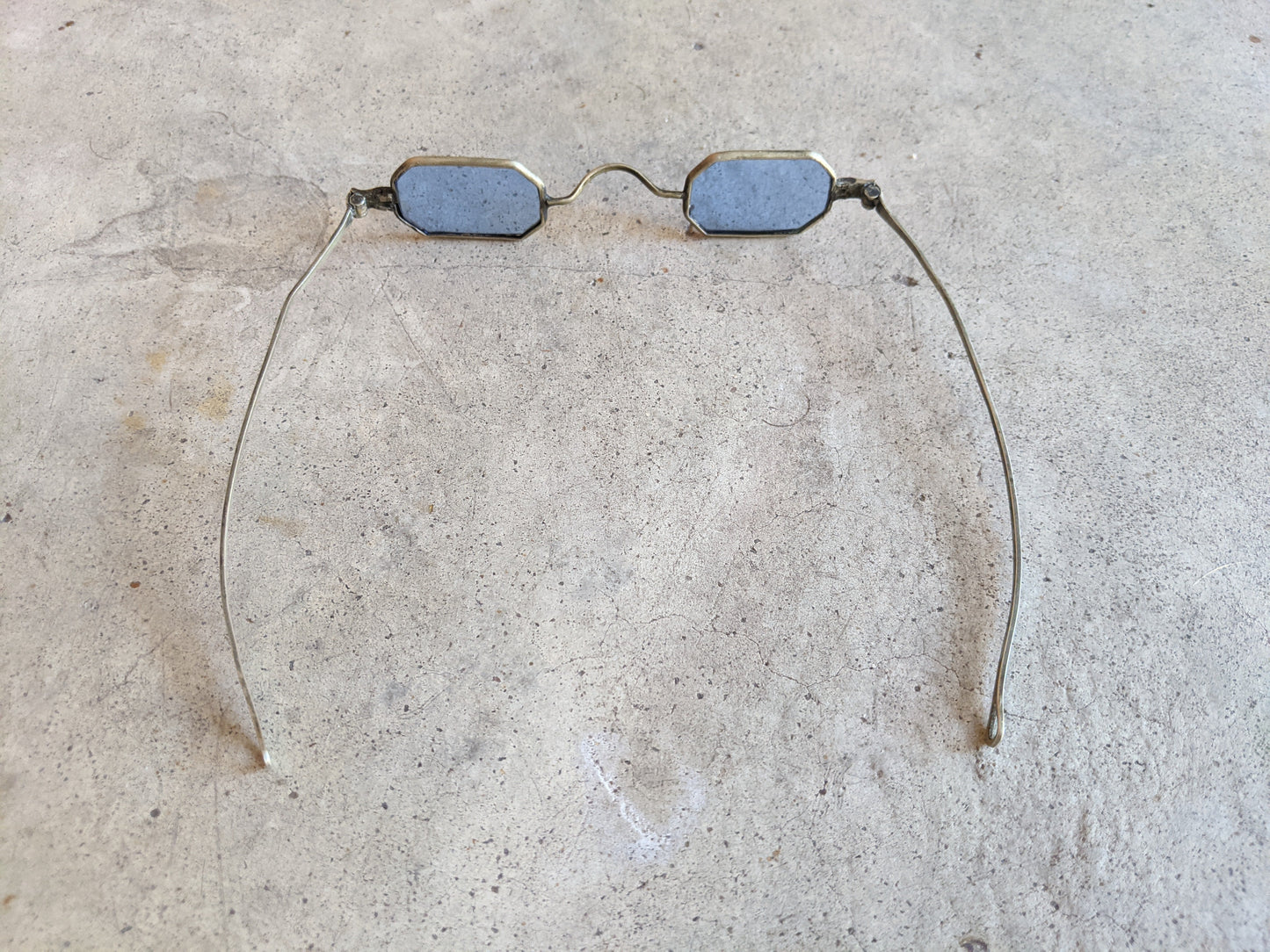 19th c. Blue Tinted Glasses