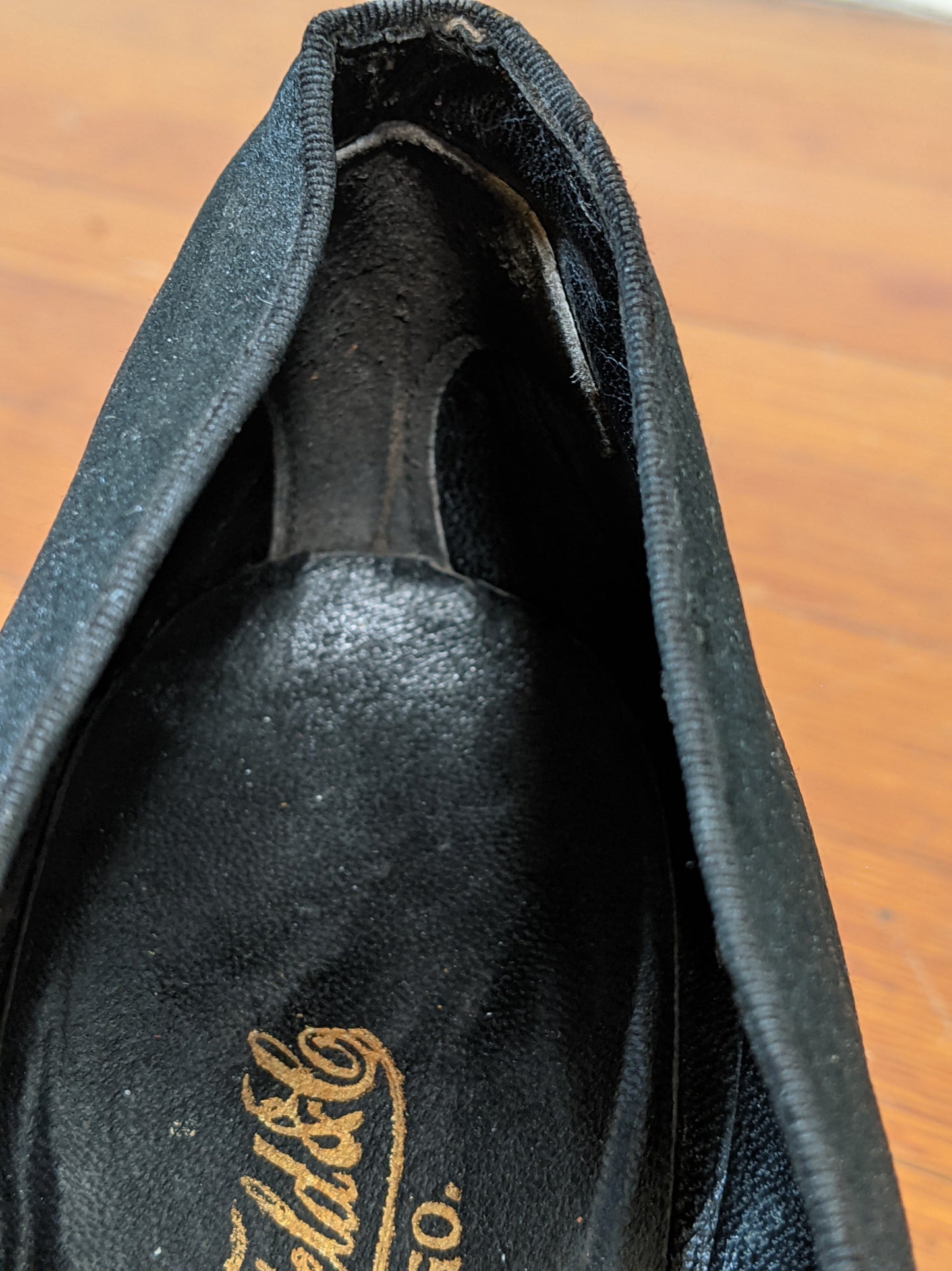 1910s-1920s Marshall Field & Co. Silk Pumps | Sz 7.5 - 8