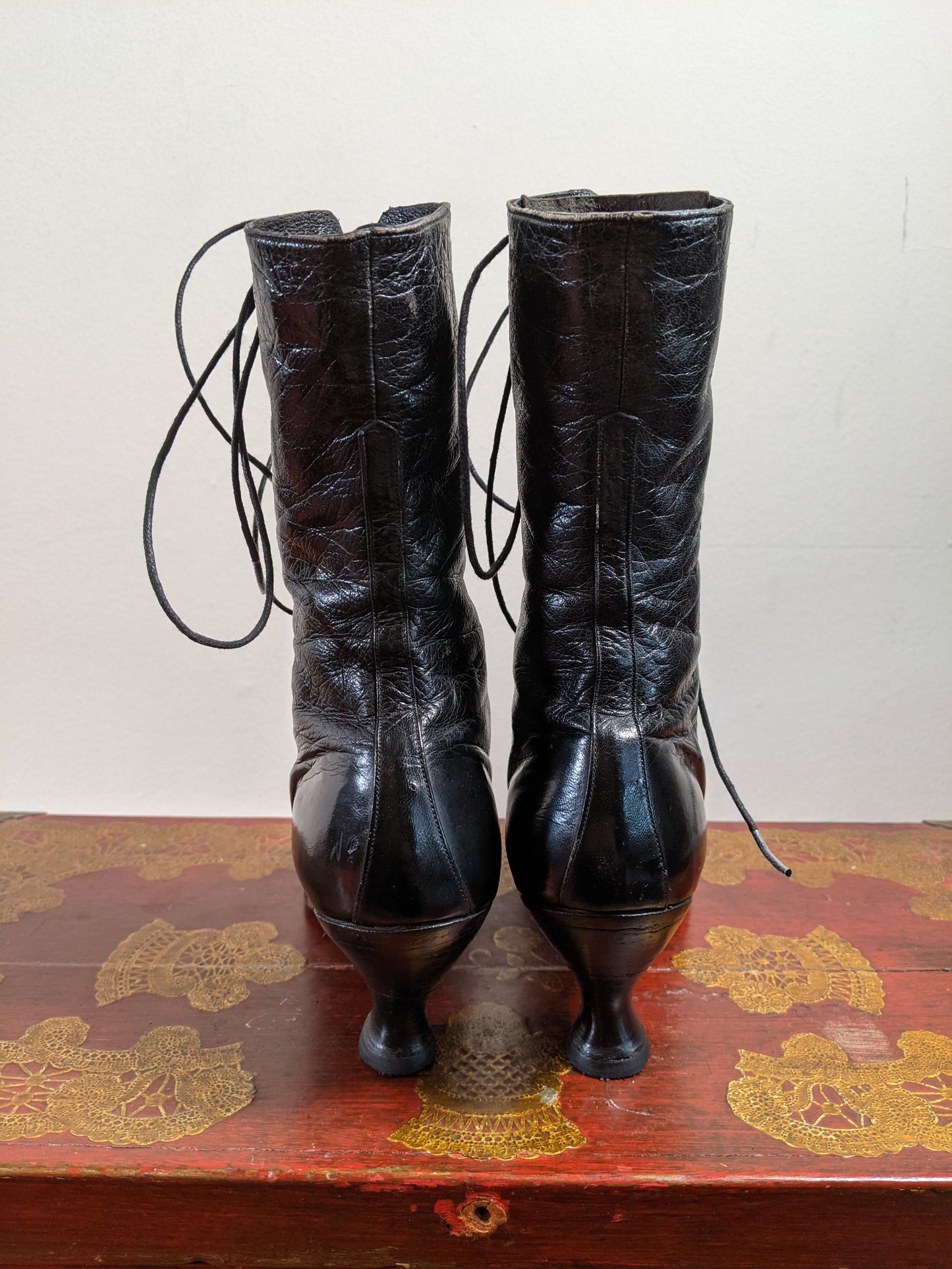 c. 1910s-1920s Black Lace Up Boots | Approx Sz 7