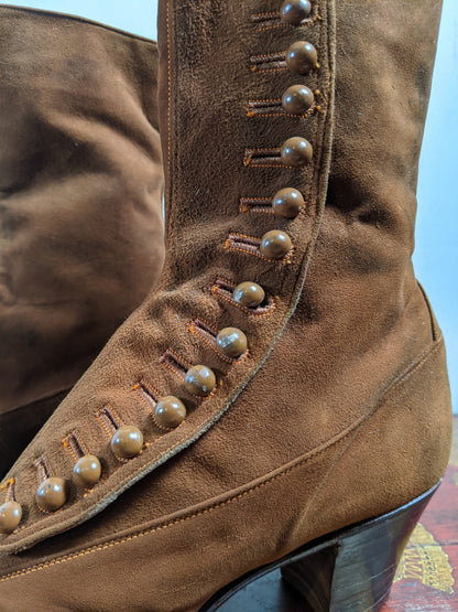 Early 1910s Brown Suede Side Button Boots | Approx Sz 5