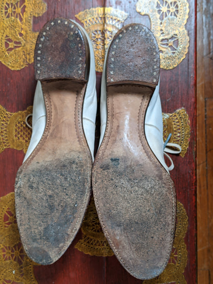 c. 1920s White Nubuck Oxfords | Approx Sz 7