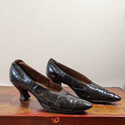 c. 1910s-1920s Black Leather Pumps | Approx Sz 8