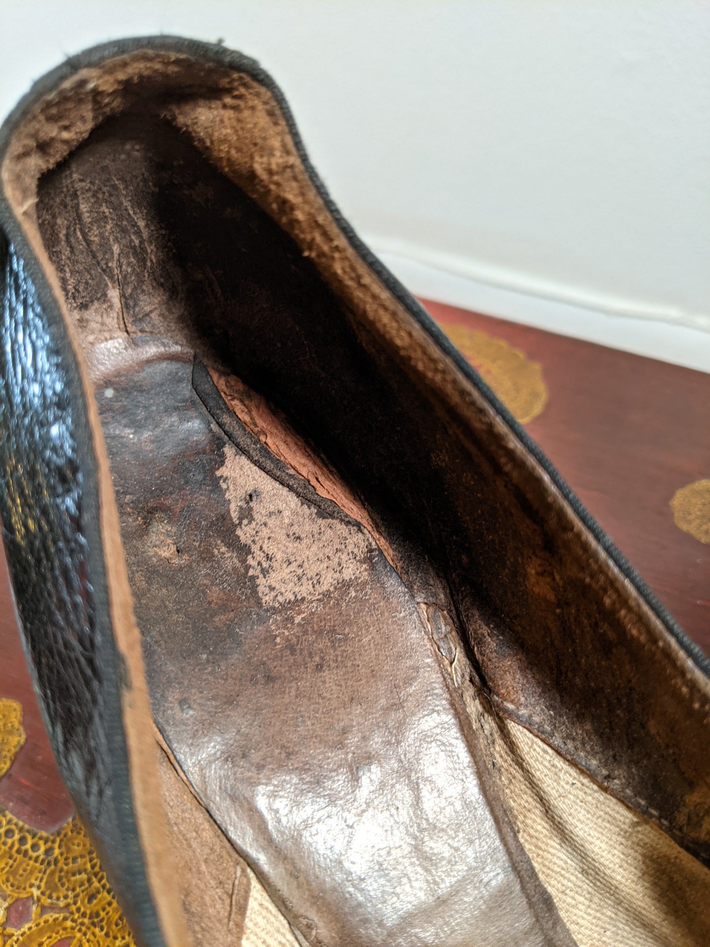 c. 1910s-1920s Black Leather Pumps | Approx Sz 8
