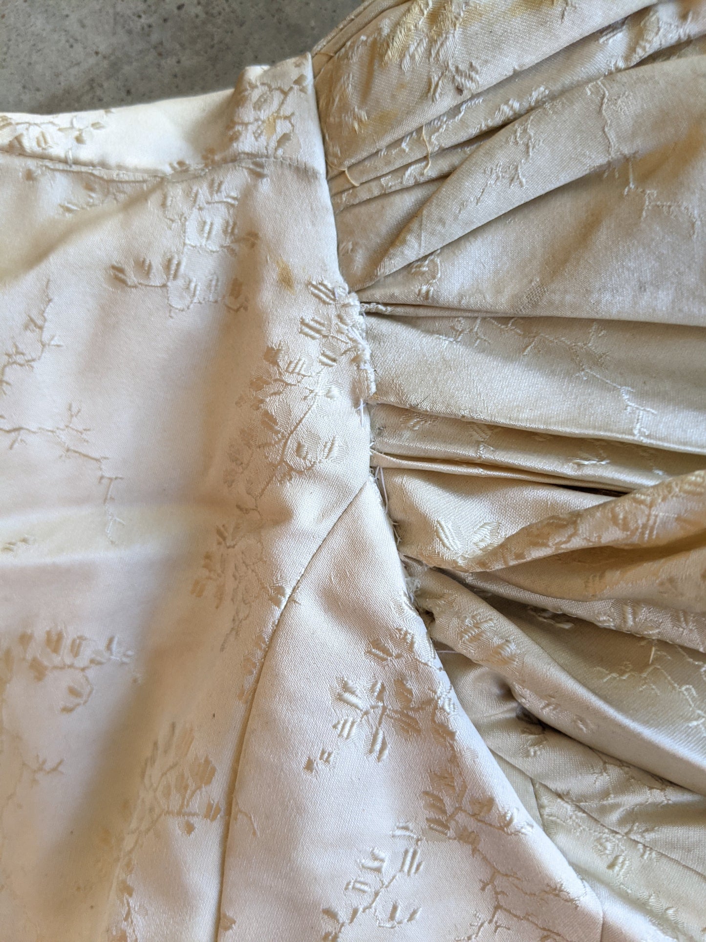 1890s Cream Silk Gigot Sleeve Bodice