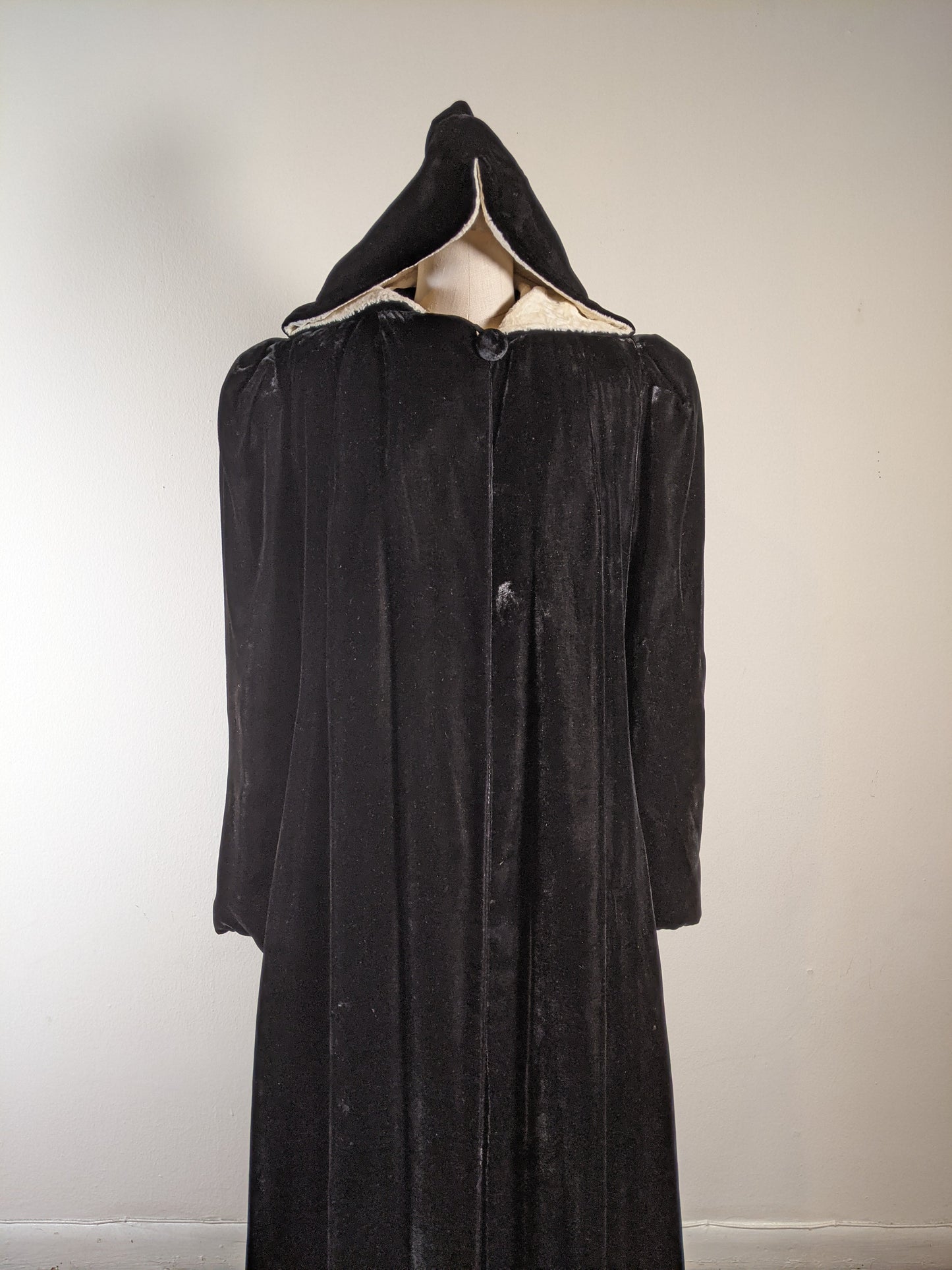 c. 1930s-1940s Hooded Velvet Cloak
