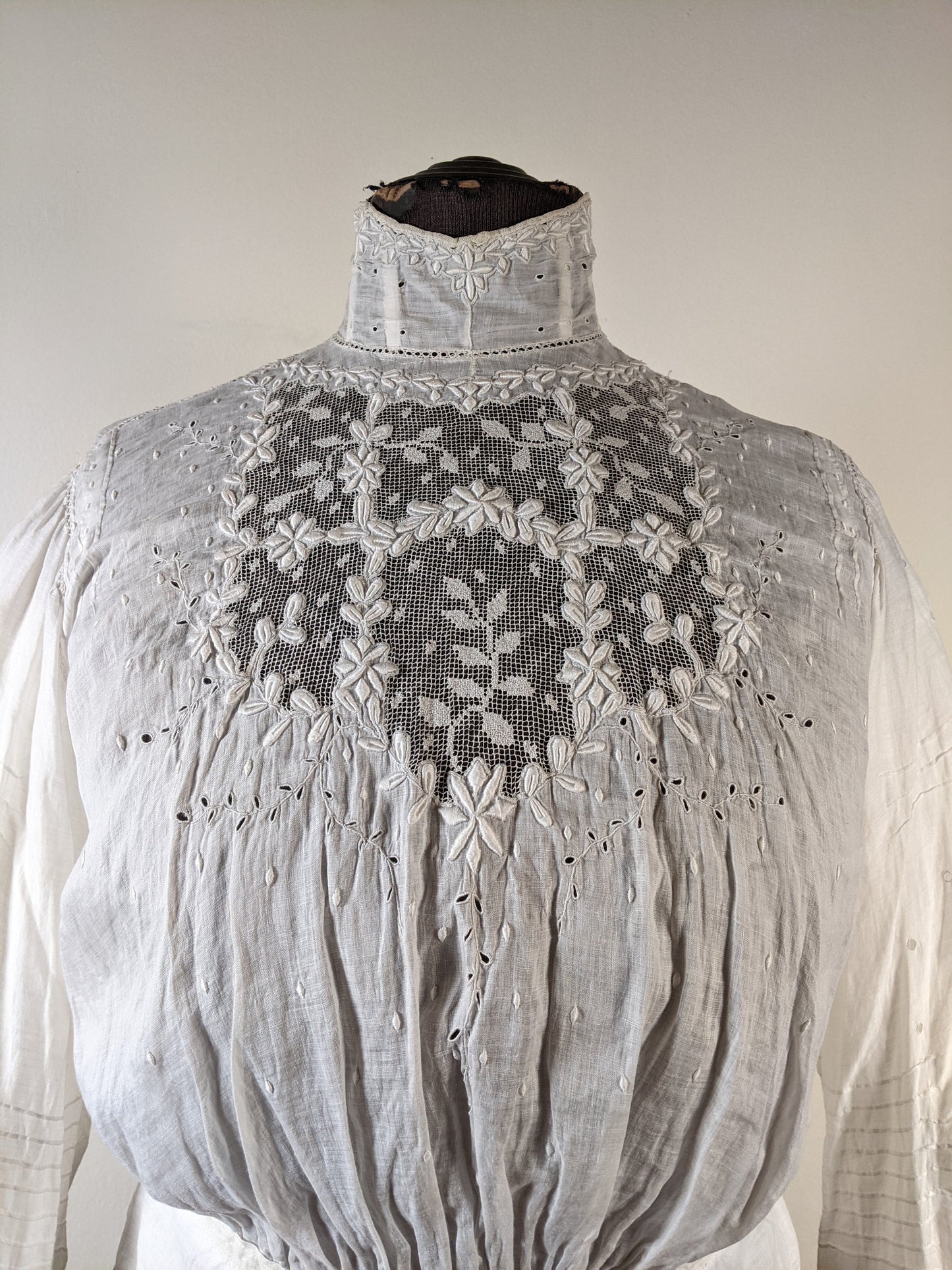 1900s White Embroidered Shirt-Waist