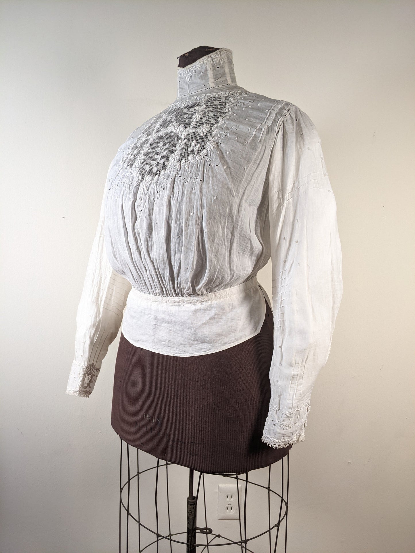 1900s White Embroidered Shirt-Waist