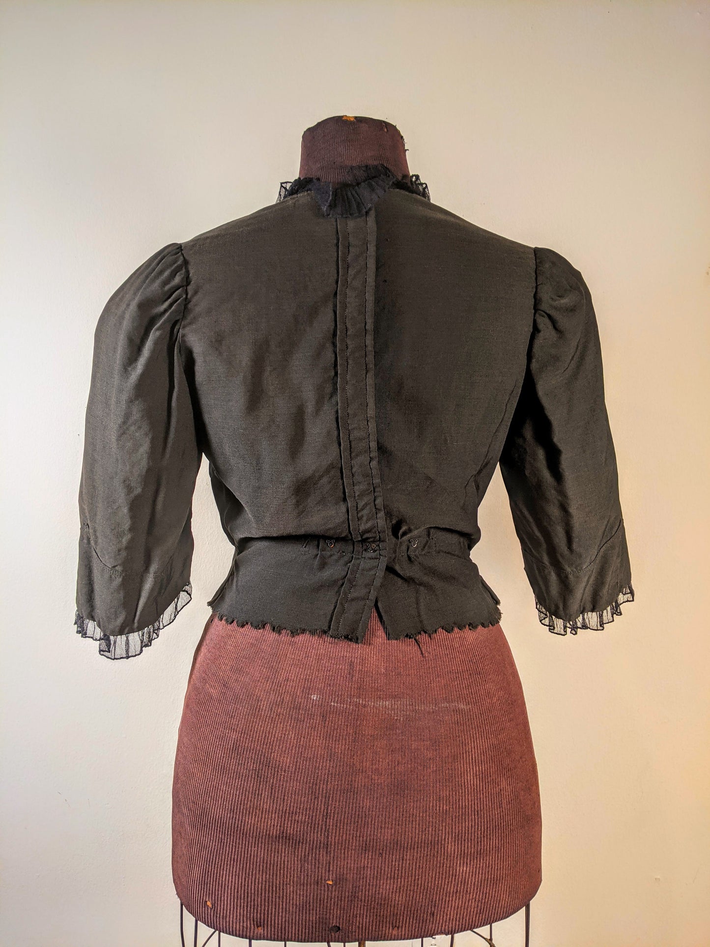 1900s Green + Black Embroidered Shirt-Waist