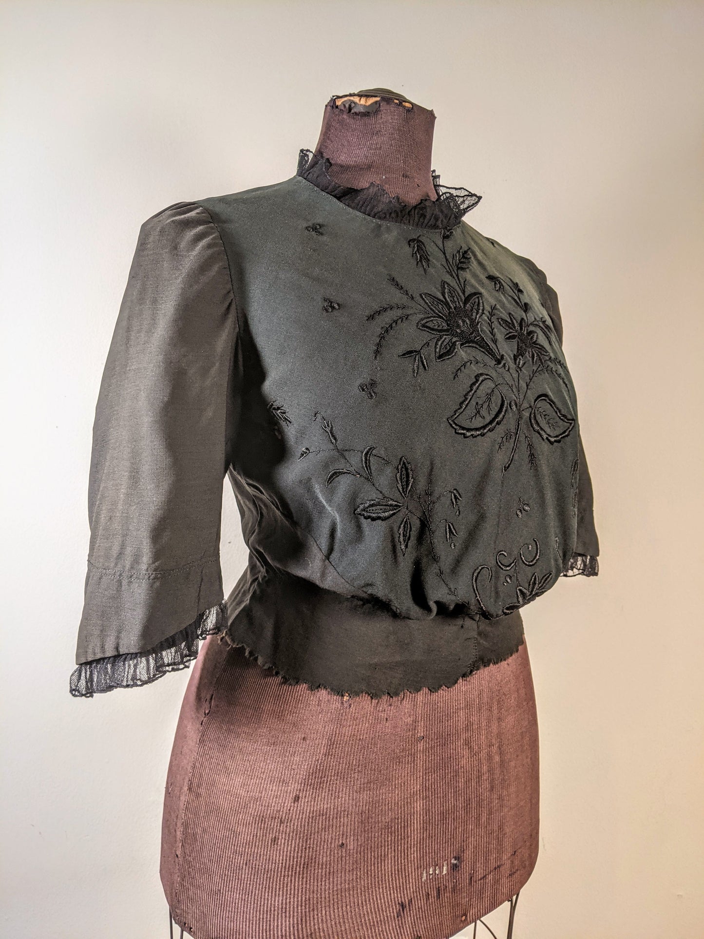 1900s Green + Black Embroidered Shirt-Waist