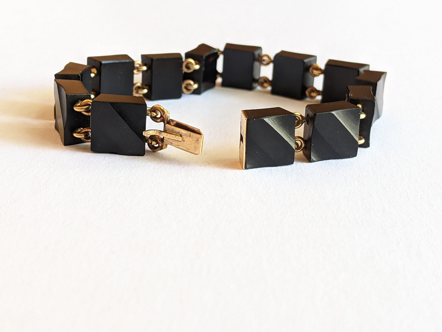 19th c. 14k Gold Carved Onyx Link Bracelet