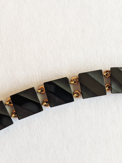 19th c. 14k Gold Carved Onyx Link Bracelet