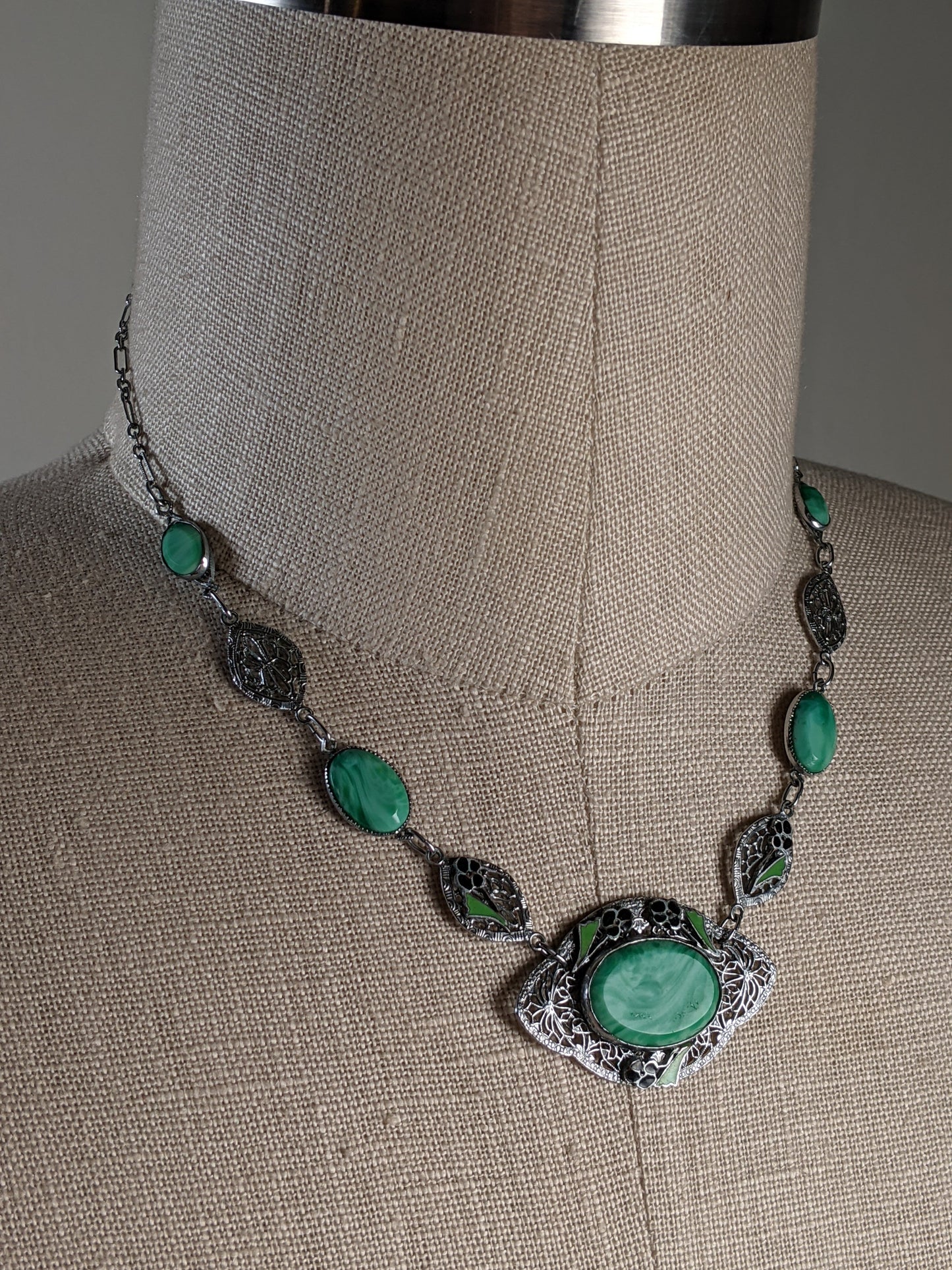 Art Deco Green Glass Rhodium Plated Necklace