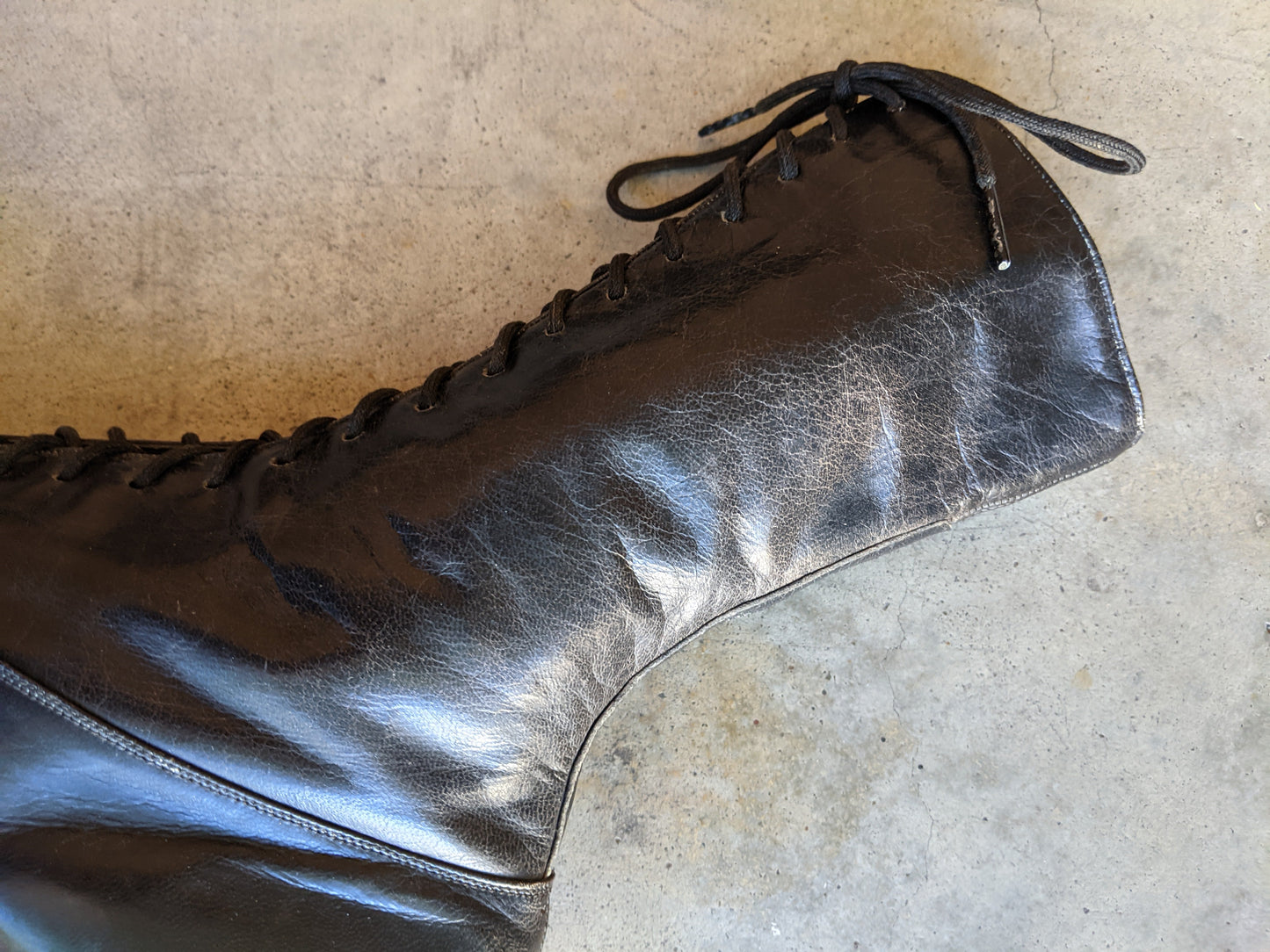 1910s-1920s Black Lace Up Louis Heel Boots | Approx Sz 6