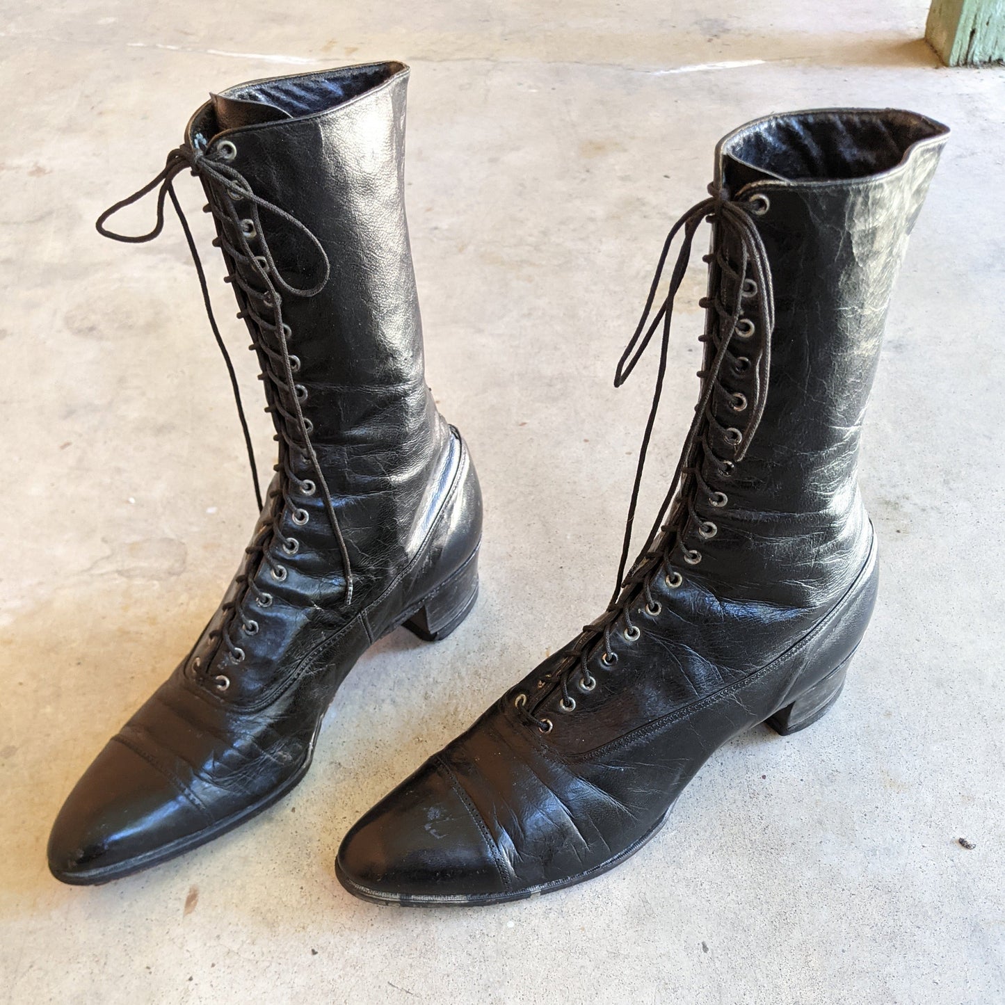 1910s-1920s Black Lace Up Boots | Sz 8