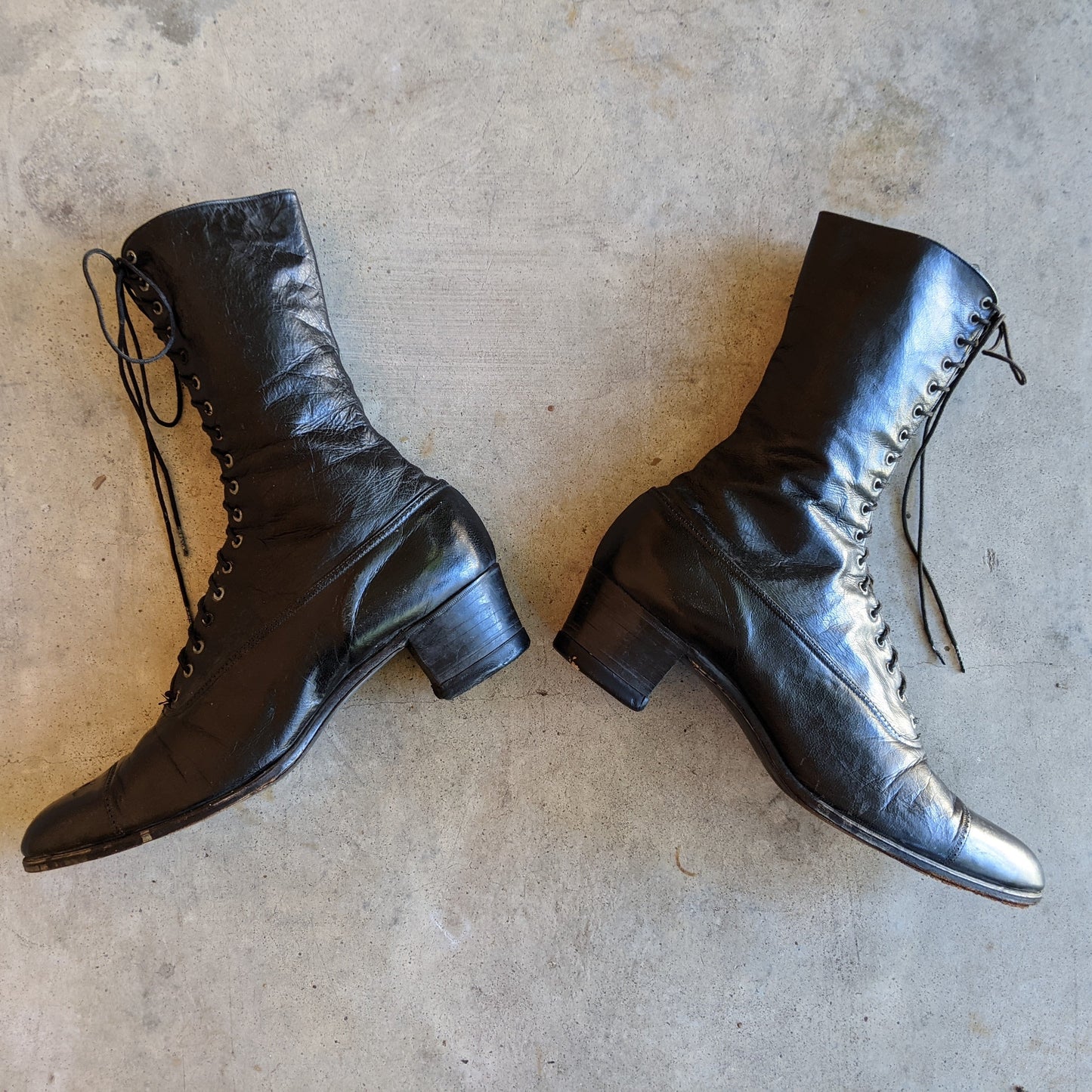 1910s-1920s Black Lace Up Boots | Sz 8