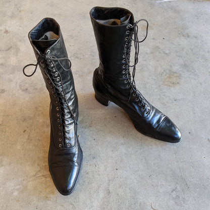 1910s-1920s Black Lace Up Boots | Sz 8