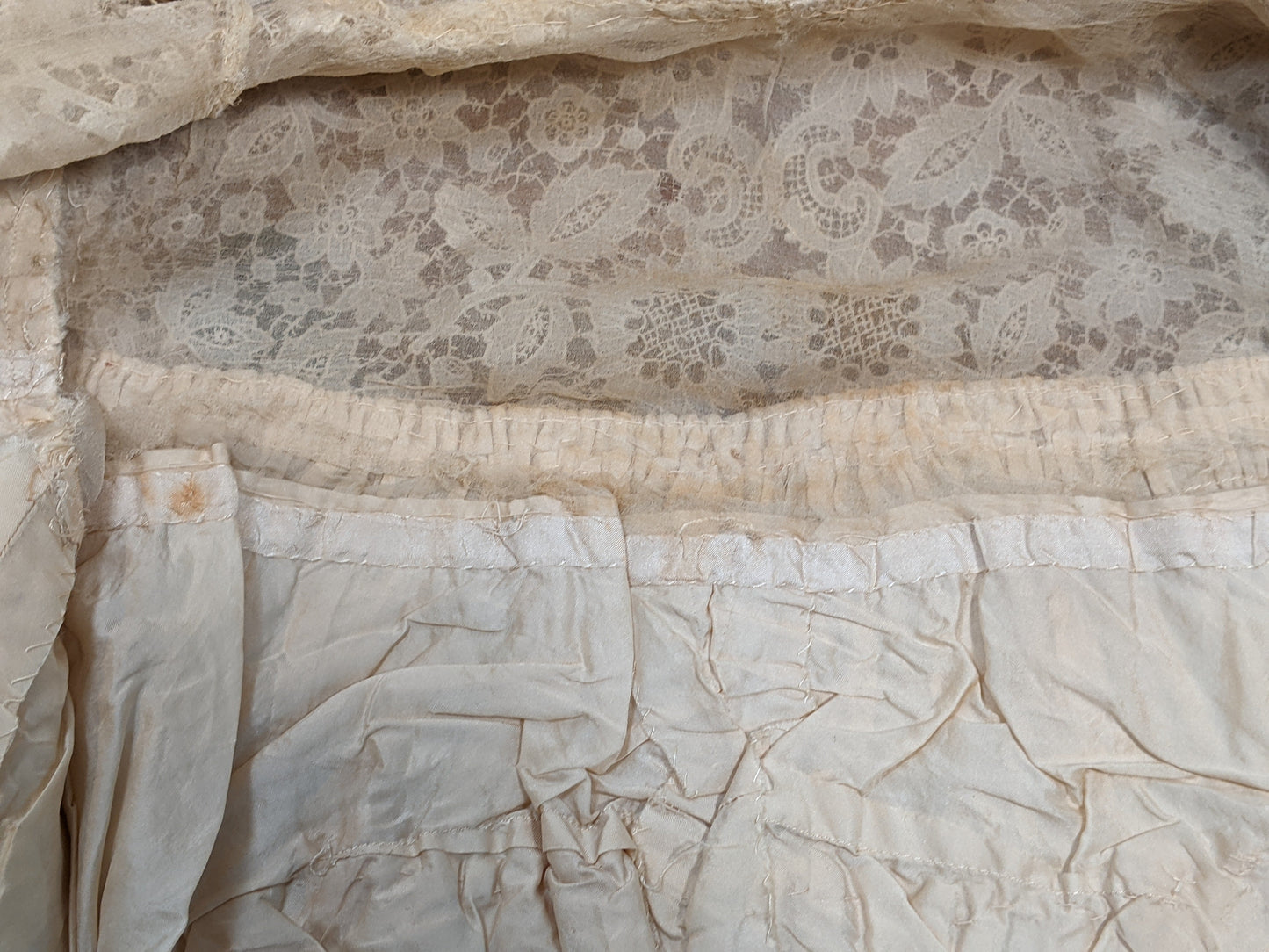 c. 1900 Silk Lace Bodice