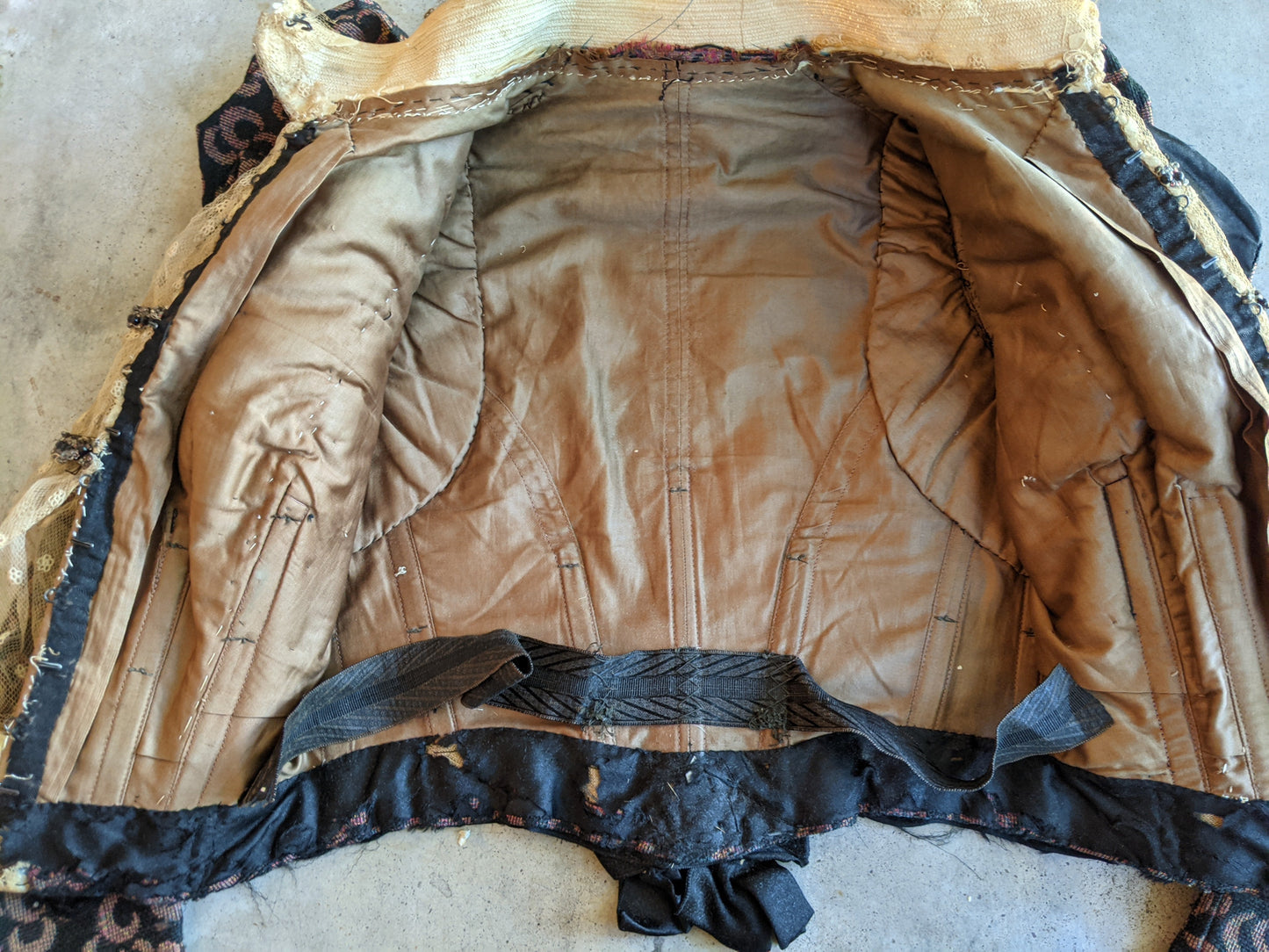 c. 1897 Crescent Moon Pattern Bodice | Study + Display