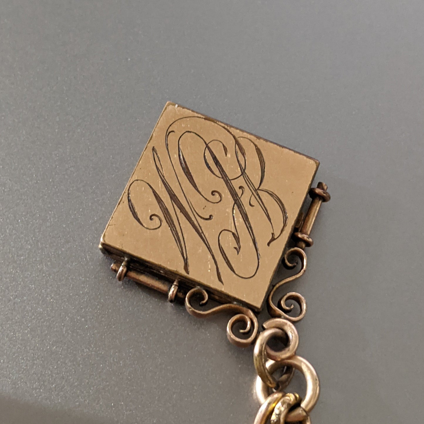 19th c. Gold Filled Short T-Bar Watch Chain + Locket | 12.5"