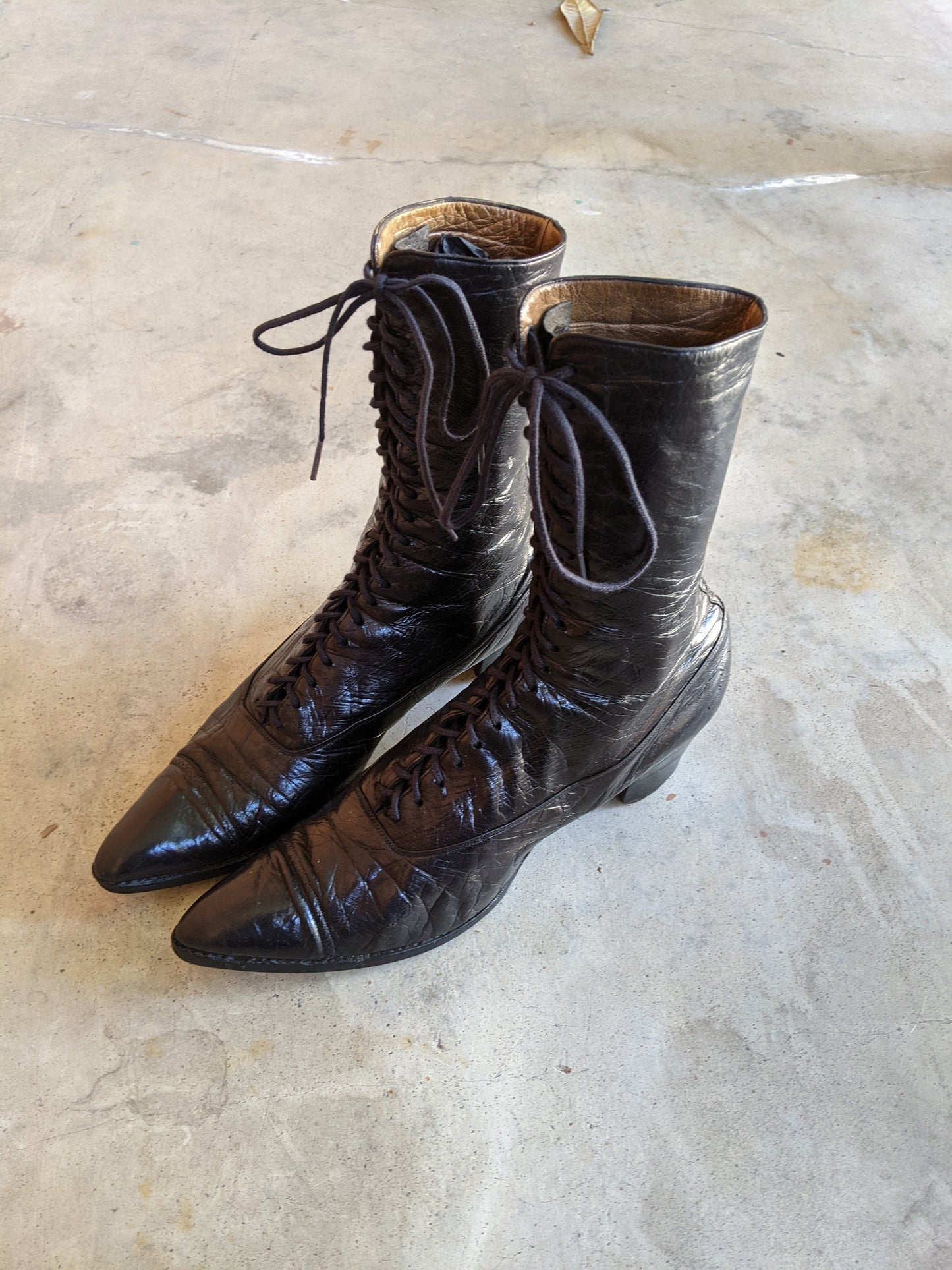 c. 1910s Black Lace Up Boots | Approx 6.5-7